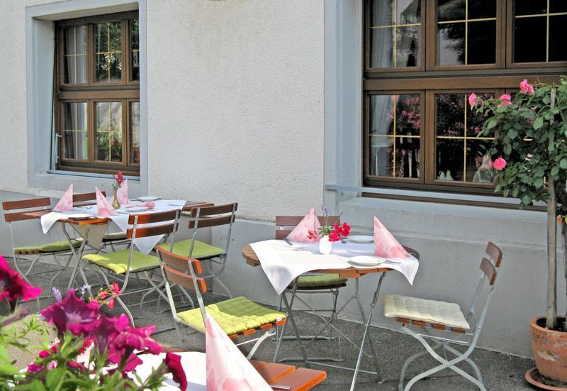Hotel Restaurant Engel Pfaffenweiler Exterior foto